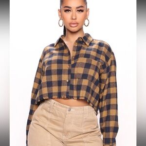 NWT Fashion Nova buttons Cropped plaid Top